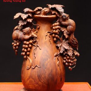 Bình nho sóc gỗ sưa