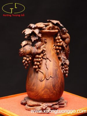 Bình nho sóc gỗ sưa