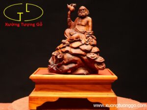 Đạt Ma ngồi thiền gỗ sưa