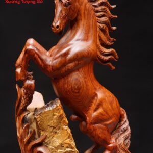 Độc mã gỗ hương
