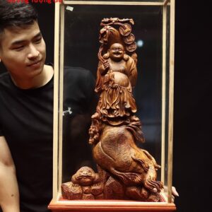 Di Lặc đứng sâm gỗ sưa