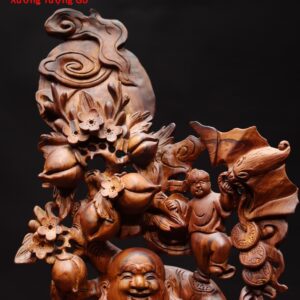 Di Lặc tam tiểu vác cành đào.