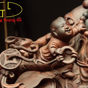 Di Lặc ngũ tiểu ngự bao tiền trắc.
