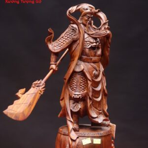 Quan Công đứng trống gỗ sưa.