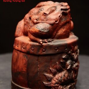Thiềm thừ đứng trống gỗ trắc đỏ đen.