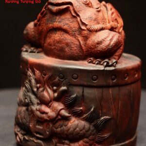 Thiềm thừ đứng trống gỗ trắc đỏ đen.