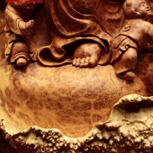 Di Lặc ngũ tiểu vác gậy như ý nu hương.