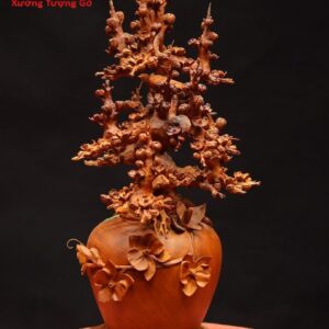 Bình hoa gỗ hương.