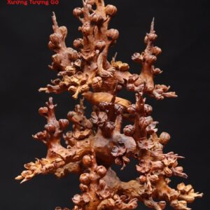 Bình hoa gỗ hương.