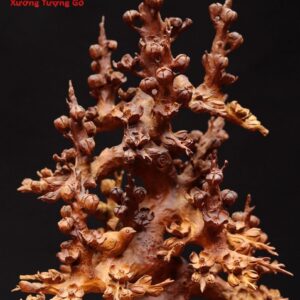 Bình hoa gỗ hương.