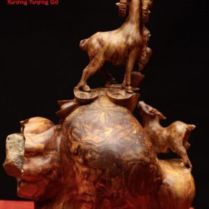 Tam dệ đứng bao tiền gỗ sưa.
