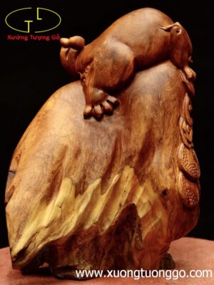 Nghê đứng núi tiền gỗ hương