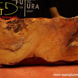 Khay trà thiềm thừ gỗ hương.