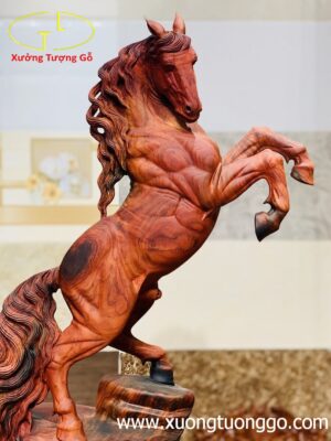 Độc mã gỗ trắc đỏ.