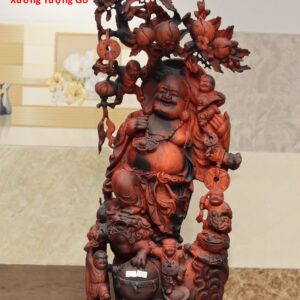 Di Lặc đứng bao ngũ tiểu( ngũ phúc) vác cành đào gỗ trắc.