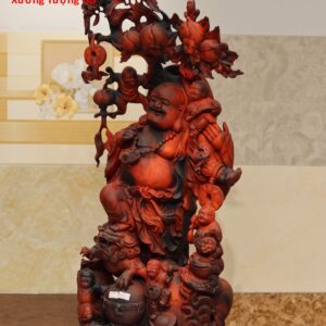 Di Lặc đứng bao ngũ tiểu( ngũ phúc) vác cành đào gỗ trắc.