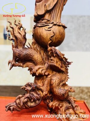 Đạt ma hàm long gỗ sưa