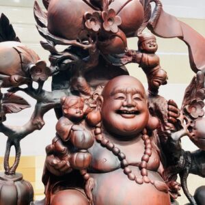 Di Lặc ngũ tiểu vác đào đứng nghê trắc đỏ đen.