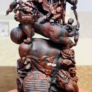 Di Lặc ngũ tiểu vác đào đứng nghê trắc đỏ đen.