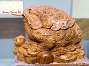 Thiềm thừ( cóc ba chân) gỗ hương đá.