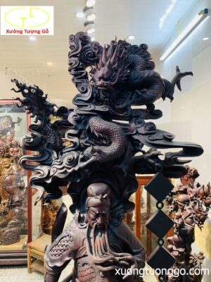 Quan Công ngự song long gỗ trắc.