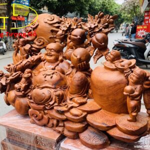 Di Lặc ngũ tiểu vác đào ngồi tiền hương ta.
