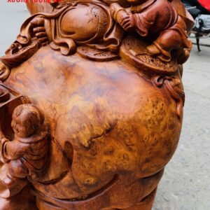 Di Lặc Cửu tiểu ngồi bao tiền nu hương.