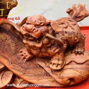 Tam nghê gậy như ý gỗ sưa.