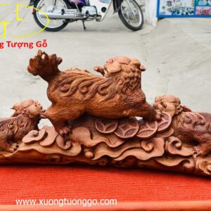 Tam nghê gậy như ý gỗ sưa.