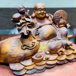 Di lặc nhất tiểu ngồi tiền gỗ hương ta