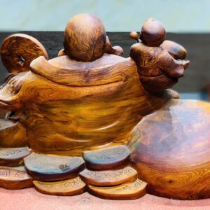 Di lặc nhất tiểu ngồi tiền gỗ hương ta