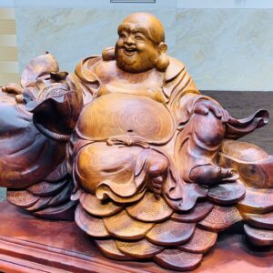 Di Lặc ngồi bao tiền hương ta