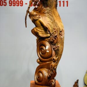 Đạt Ma múa võ gỗ hương ta