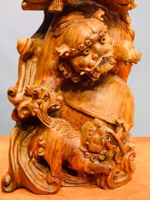 Đạt Ma cưỡi nghê rồng gỗ hương đá