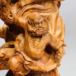 Đạt Ma cưỡi nghê rồng gỗ hương đá