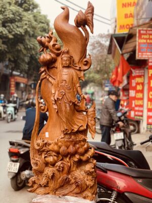 Quan Âm ban phước gỗ hương ta.