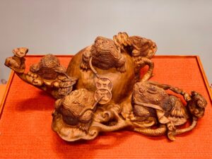 Ngũ cóc chấn chum gỗ sưa