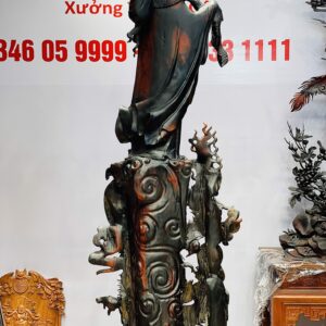 Đạt Ma ngự rồng trắc đỏ đen.