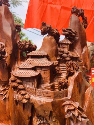 Nhất tâm bái Phật gỗ hương ta khủng.