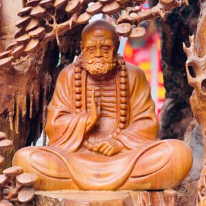 Đạt ma ngồi thiền tùng hương