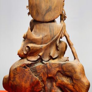 Đạt ma ngồi thiền gỗ sưa.