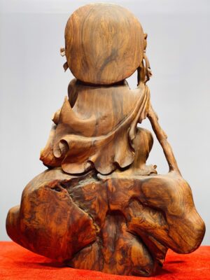 Đạt ma ngồi thiền gỗ sưa.