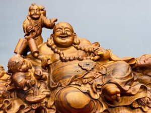 Di lặc ngũ tiểu gỗ sưa.