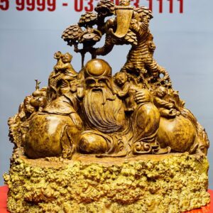 Ông thọ ngồi tùng nu hương