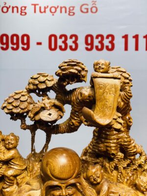 Ông thọ ngồi tùng nu hương