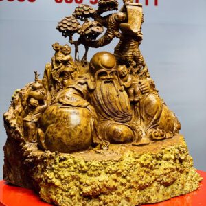 Ông thọ ngồi tùng nu hương