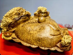 Tam cóc chấn bao tiền nu hương.
