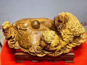 Tam cóc chấn bao tiền nu hương.