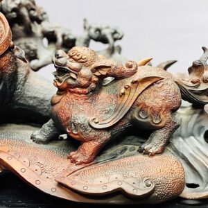 Gia đình tỳ hưu gỗ trắc