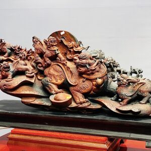 Gia đình tỳ hưu gỗ trắc